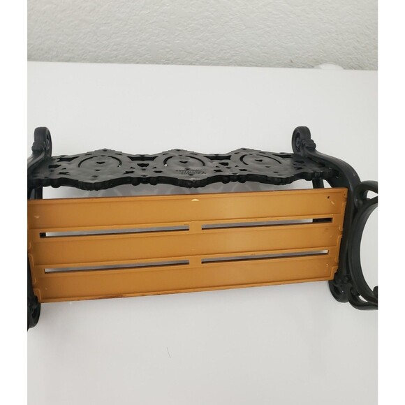 VINTAGE TOY 1988 BURWOOD PLASTIC MINI 12 3/4" WIDE VICTORIAN DOLL BENCH FLAW SEE - Picture 5 of 8